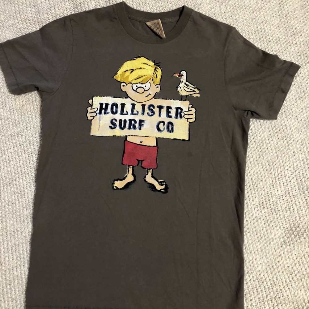 Hollister Tee